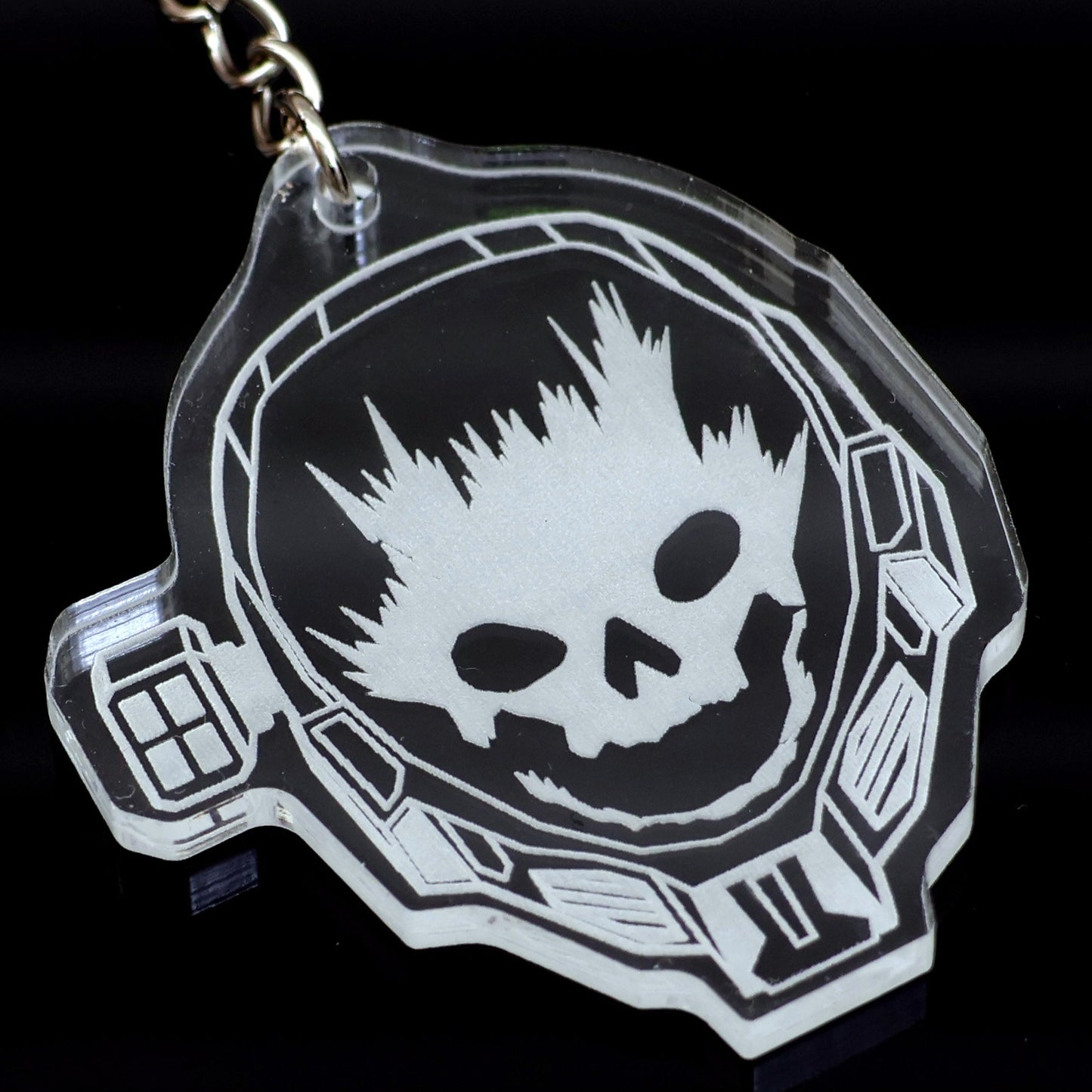 Clear acrylic keyring featuring Halo Reach Emile helmet design closeup