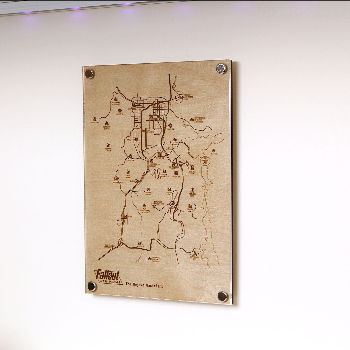 Laser‑engraved Mojave Wasteland map inspired by Fallout New Vegas displayed on wall, featuring detailed etched landmarks, routes, and territories for minimalist gaming décor.