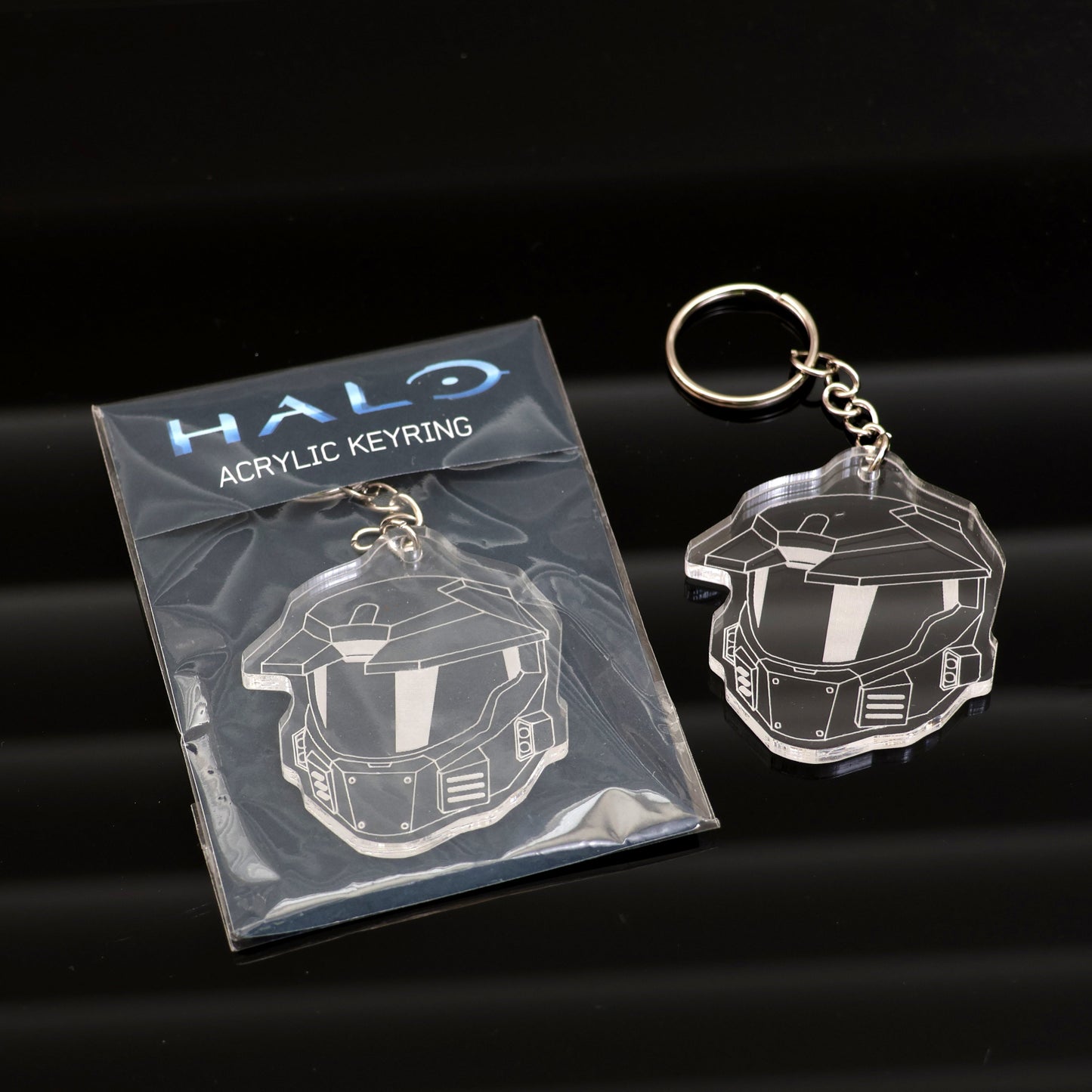Premium acrylic Halo Master Chief Helmet Mark V keychain, collectible accessory for gamers and fans