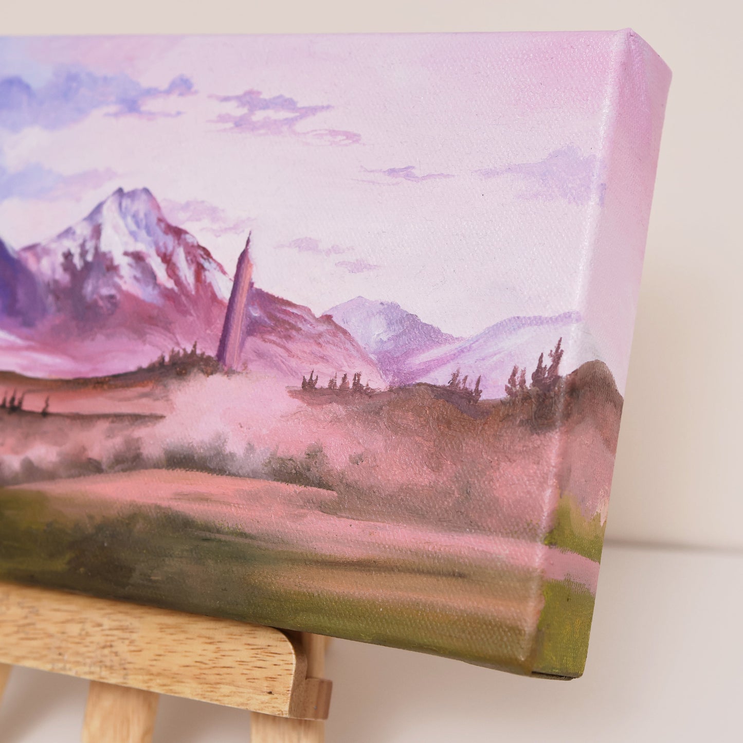 Right corner closeup of Zeta Halo oil painting by Entransing